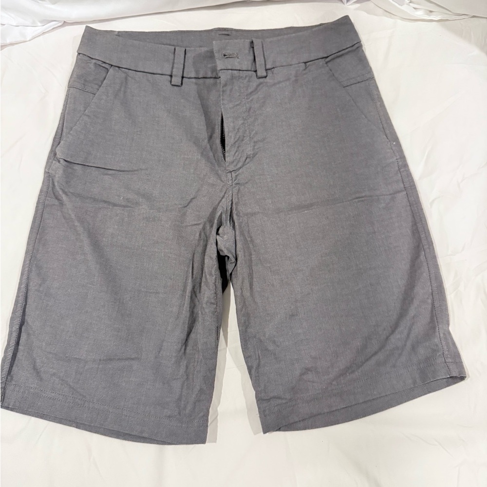 lululemon athletica Men's Charcoal Flat Front Shorts
